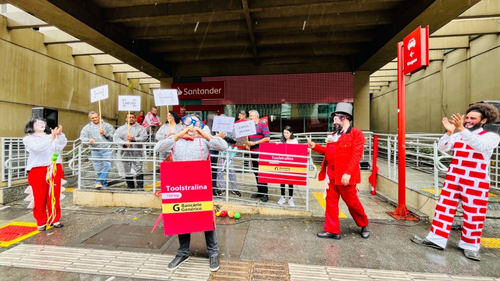 Protesto na Torre contra fraude nas contratações que retira direitos dos bancários do Santander (Crédito: Luan Silva -Cedoc)