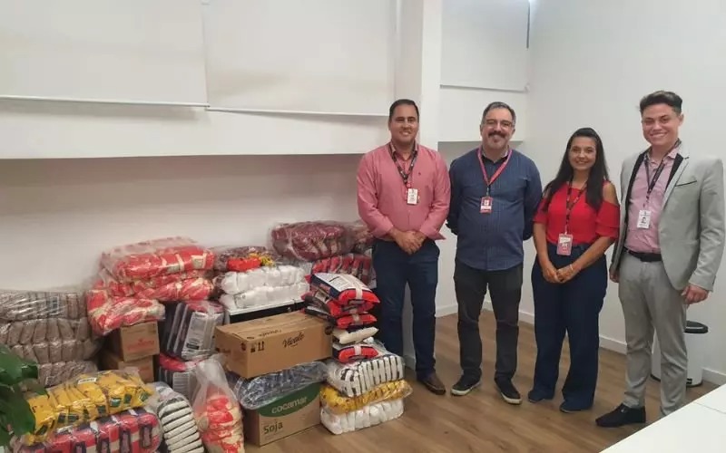 Trabalhadores da categoria participam do programa Bancário Solidário que leva ajuda para quem mais precisa (Crédito: Seeb-SP-Cedoc)