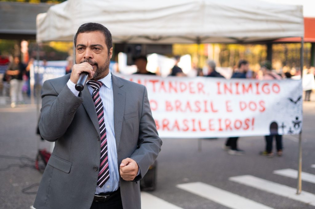 Luiz Cláudio Marcolino, ex-presidente do Sindicato, mantém como deputado estadual sua luta em defesa dos trabalhadores bancários (Crédito: Seeb-SP-Luan Silva/Cedoc)